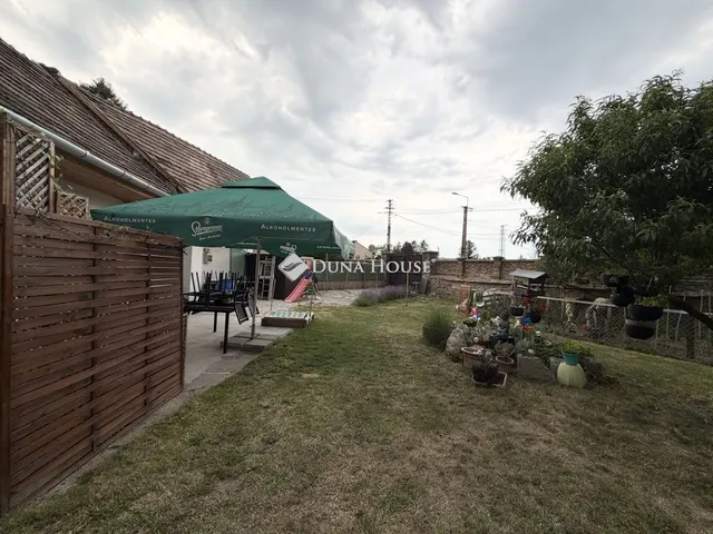 Eladó ház Pilismarót 255 nm