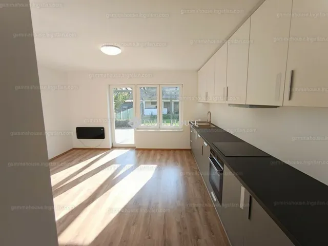 Eladó ház Vértesszőlős 196 nm
