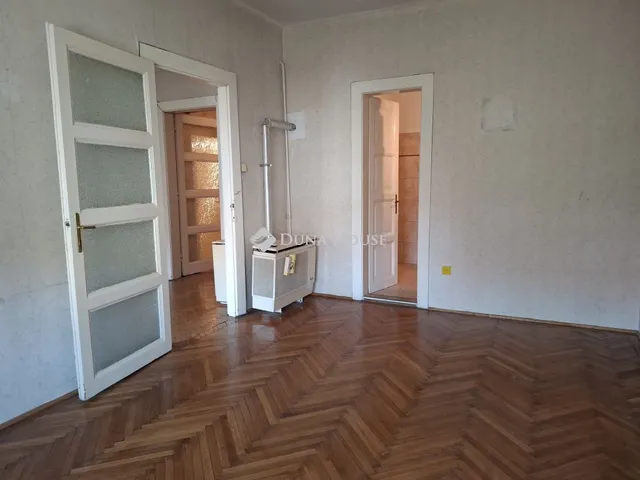 Eladó lakás Budapest III. kerület 73 nm