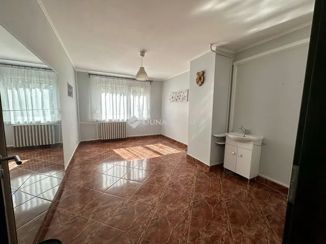 Eladó lakás Budapest IV. kerület 71 nm