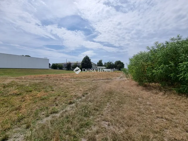 Kiadó telek Szigetszentmiklós, Külterület 4526 nm
