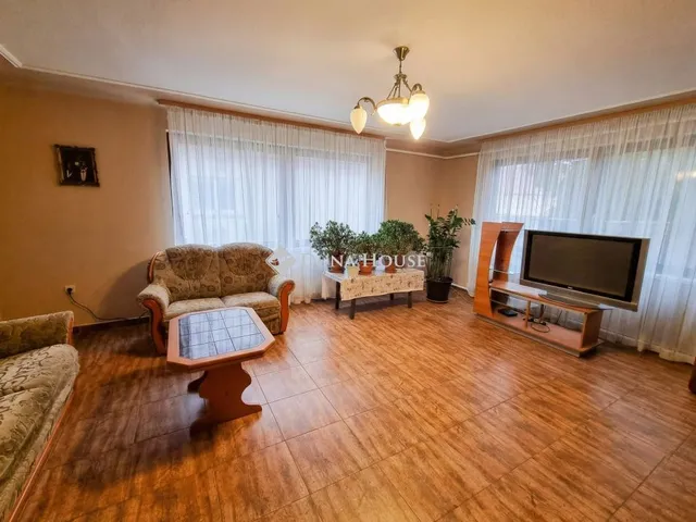 Eladó ház Szigetszentmárton 280 nm