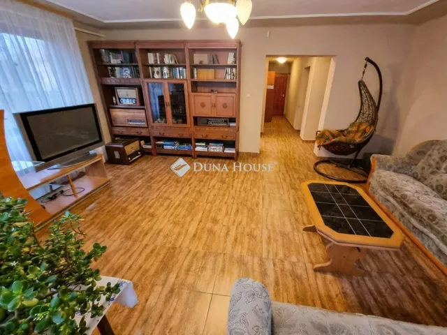 Eladó ház Szigetszentmárton 280 nm