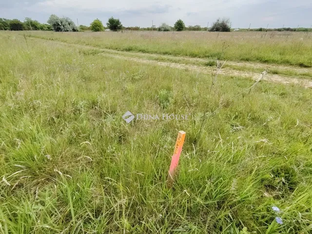 Eladó telek Szigetszentmiklós 3421 nm