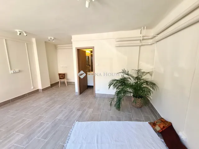 Eladó kereskedelmi és ipari ingatlan Budapest XIII. kerület 30 nm