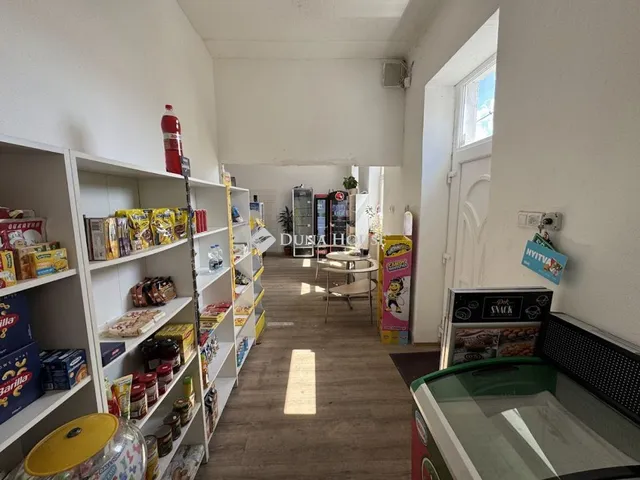 Eladó kereskedelmi és ipari ingatlan Budapest XX. kerület 46 nm