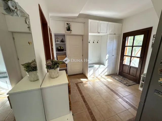 Eladó ház Budapest XV. kerület 157 nm