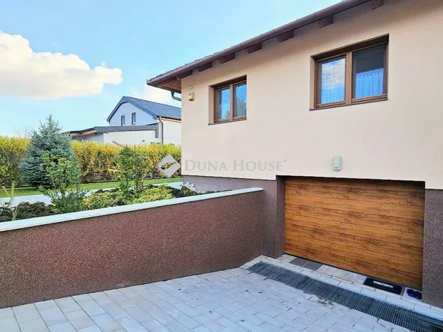 Eladó ház Szigetcsép 160 nm