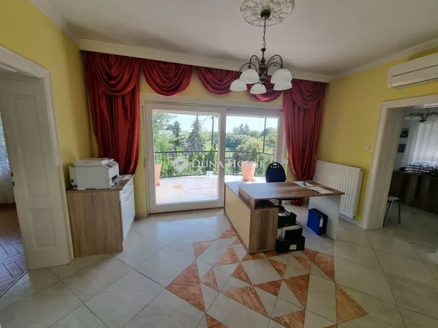 Kiadó kereskedelmi és ipari ingatlan Szigetszentmiklós 90 nm