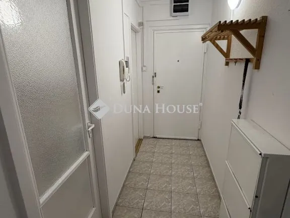 Eladó lakás Budapest III. kerület 52 nm
