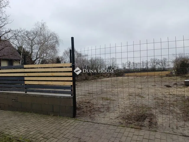 Eladó ház Áporka 100 nm