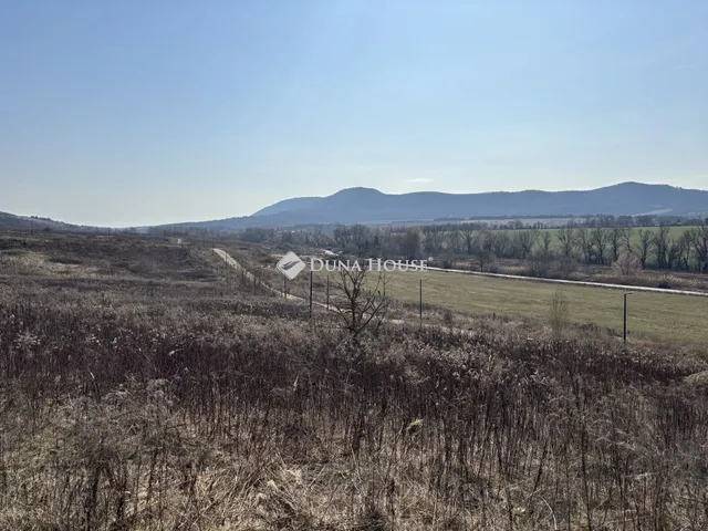 Eladó telek Pilisborosjenő 1002 nm