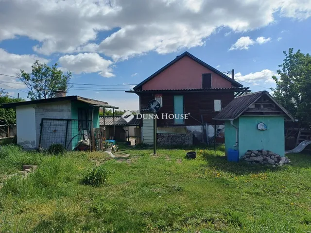 Eladó ház Törökbálint, Sáfrány utca 52 nm