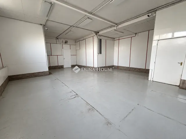Kiadó kereskedelmi és ipari ingatlan Budapest XXIII. kerület 120 nm