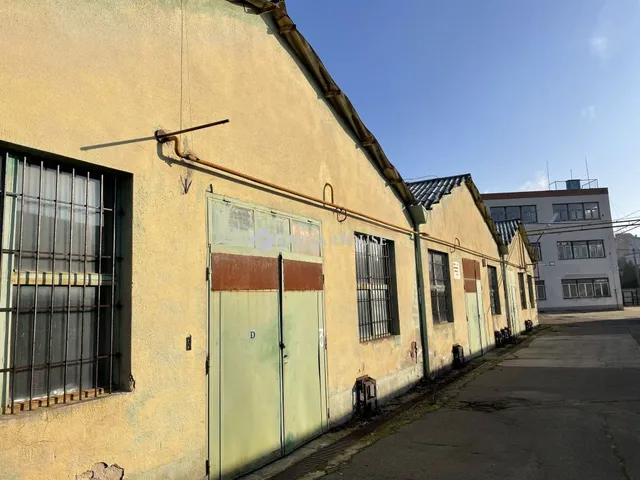 Eladó kereskedelmi és ipari ingatlan Nagykőrös, Kossuth Lajos út 15935 nm