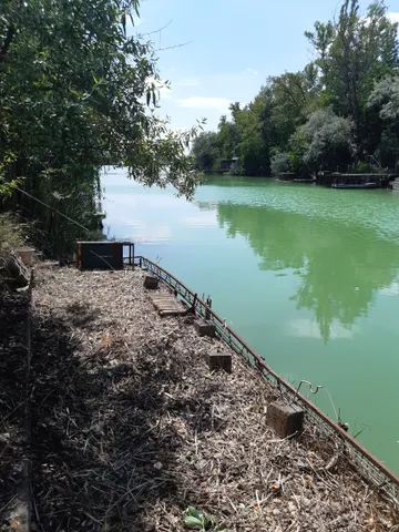 Eladó üdülő és hétvégi ház Szigetszentmiklós, Átlós utca 30 nm