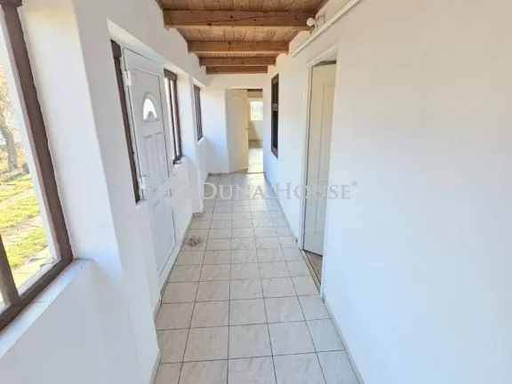 Eladó ház Tiszaderzs 89 nm