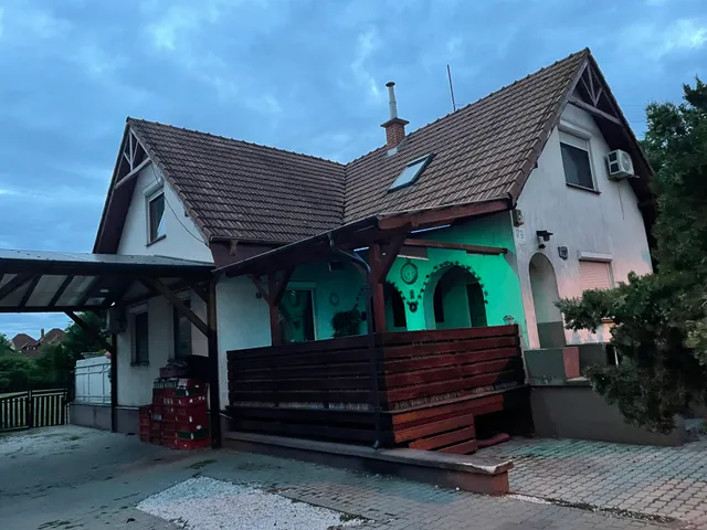 Eladó ház Dunaharaszti 260 nm