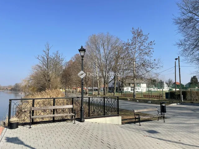 Eladó telek Dömsöd, Ráckevei út 950 nm