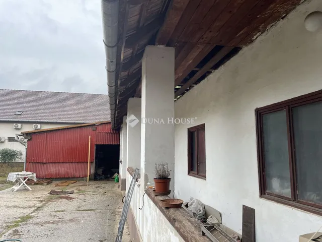 Eladó ház Göd, Munkácsy Mihály utca 220 nm