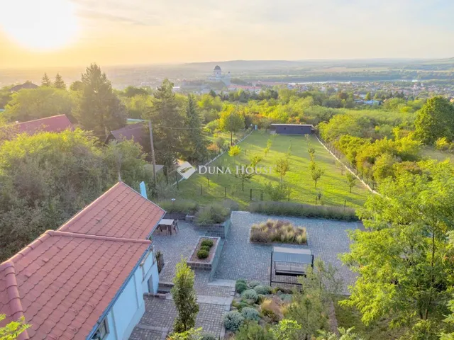 Eladó ház Esztergom 30 nm