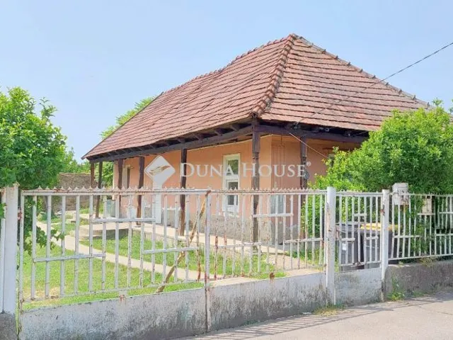 Eladó ház Tiszaújváros 56 nm