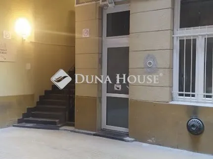 Kiadó lakás Budapest V. kerület, Régi posta utca 40 nm