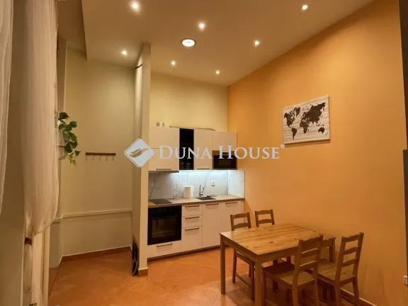 Kiadó lakás Budapest V. kerület, Régi posta utca 40 nm