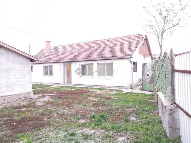 Eladó ház Szabadszállás 69 nm