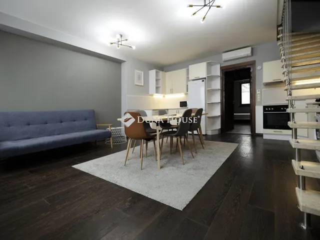 Eladó lakás Budapest VIII. kerület, Mikszáth Kálmán tér 94 nm