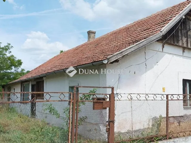 Eladó ház Baks 104 nm