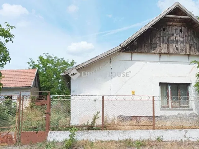 Eladó ház Baks 104 nm