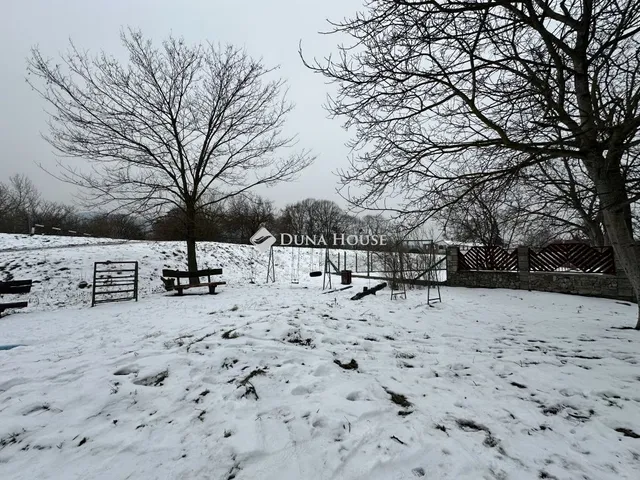 Eladó telek Tahitótfalu, Gát utca 900 nm