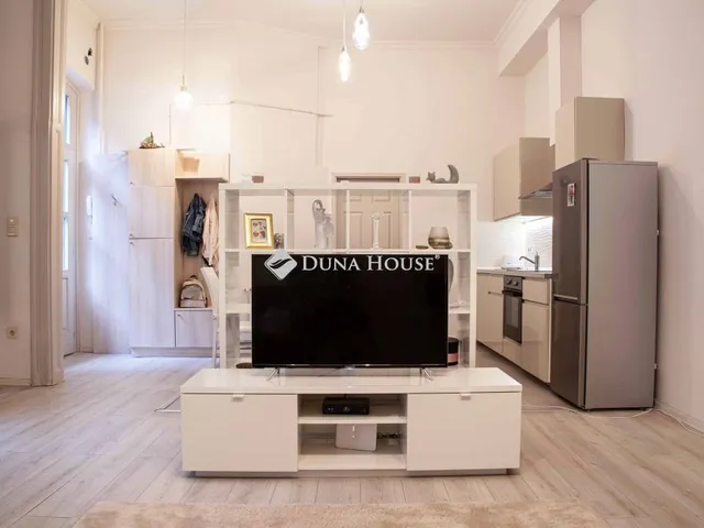 Eladó lakás Budapest VI. kerület 53 nm