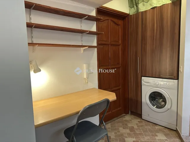 Eladó lakás Budapest II. kerület, Kitaibel Pál utca 6 nm