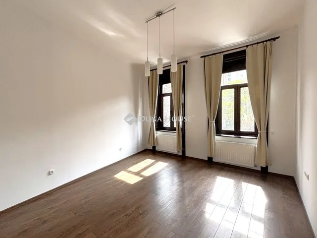 Eladó lakás Budapest VIII. kerület, Baross utca 74 nm