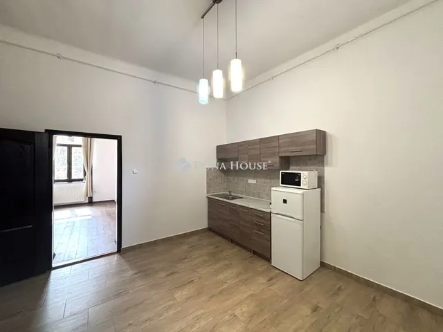 Eladó lakás Budapest VIII. kerület, Baross utca 74 nm