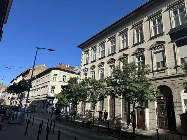 Eladó lakás Budapest VII. kerület, Garay tér 32 nm