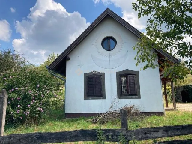 Eladó ház Hollád 90 nm