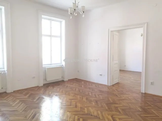 Eladó lakás Budapest I. kerület 92 nm