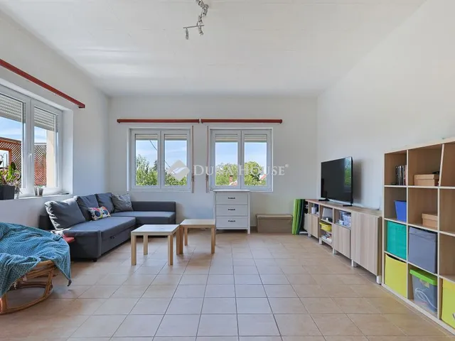 Eladó ház Érd, Szent István út 286 nm