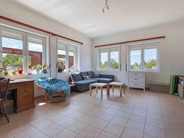 Eladó ház Érd, Szent István út 286 nm