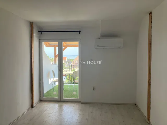 Eladó lakás Balatonfüred 21 nm