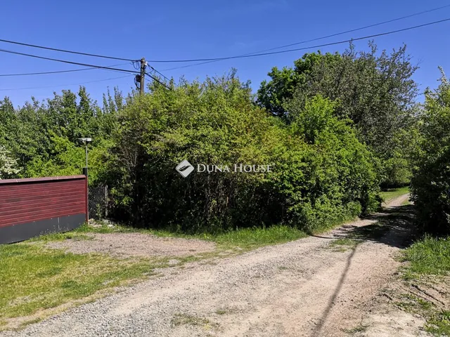 Eladó telek Verőce 800 nm