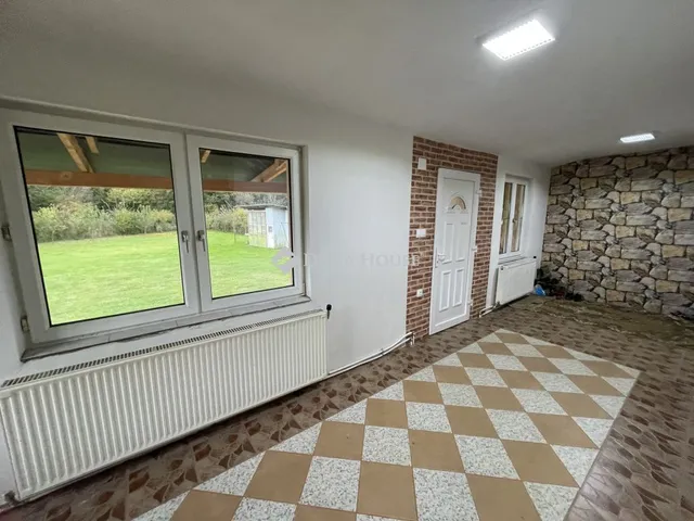 Eladó ház Rönök 177 nm