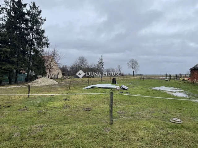 Eladó telek Körmend, Berki utca 2279 nm