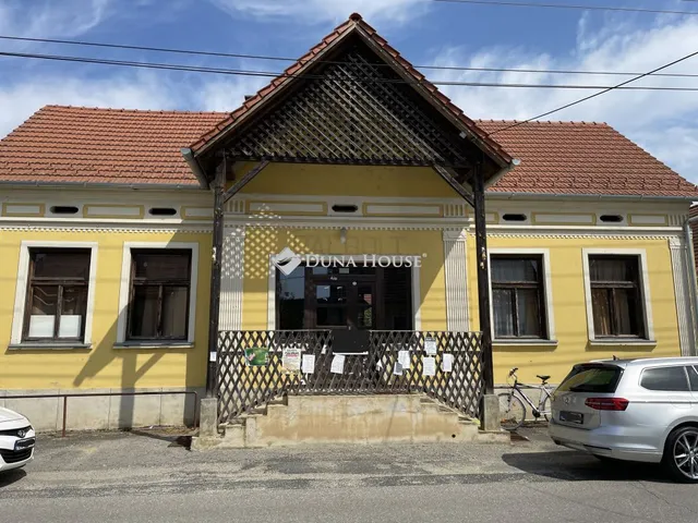 Eladó kereskedelmi és ipari ingatlan Rábagyarmat 260 nm
