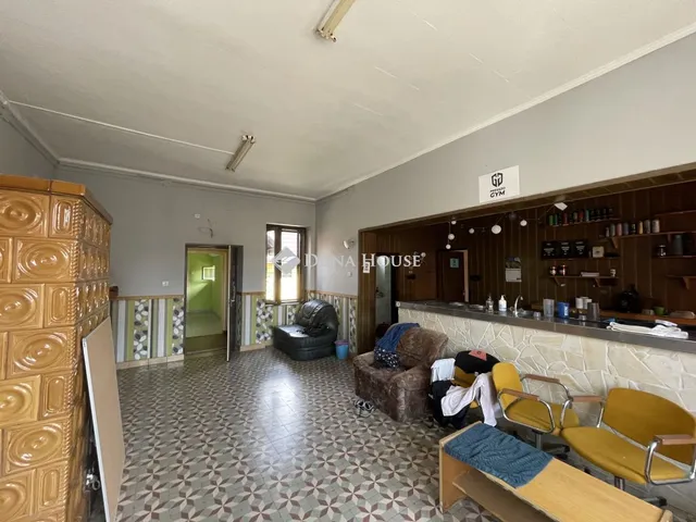 Eladó kereskedelmi és ipari ingatlan Rábagyarmat 260 nm