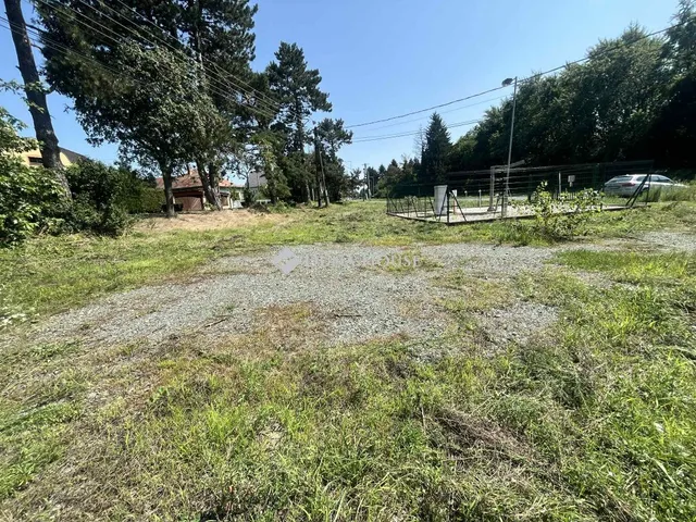 Eladó telek Kőszeg 992 nm