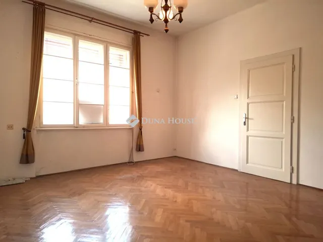 Eladó lakás Szombathely, Kisfaludy Sándor utca 67 nm